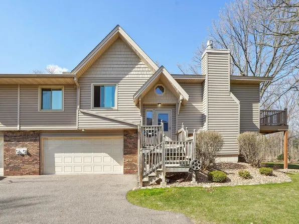 4548 Galtier St, Shoreview, MN 55126