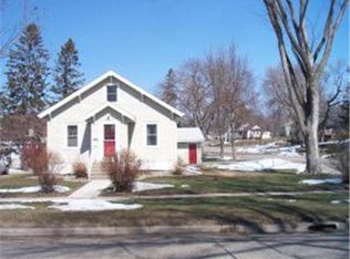 202 W Beech Ave, Fergus Falls, MN 56537