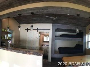176 Greenleaf Dr, Sunrise Beach, MO 65079