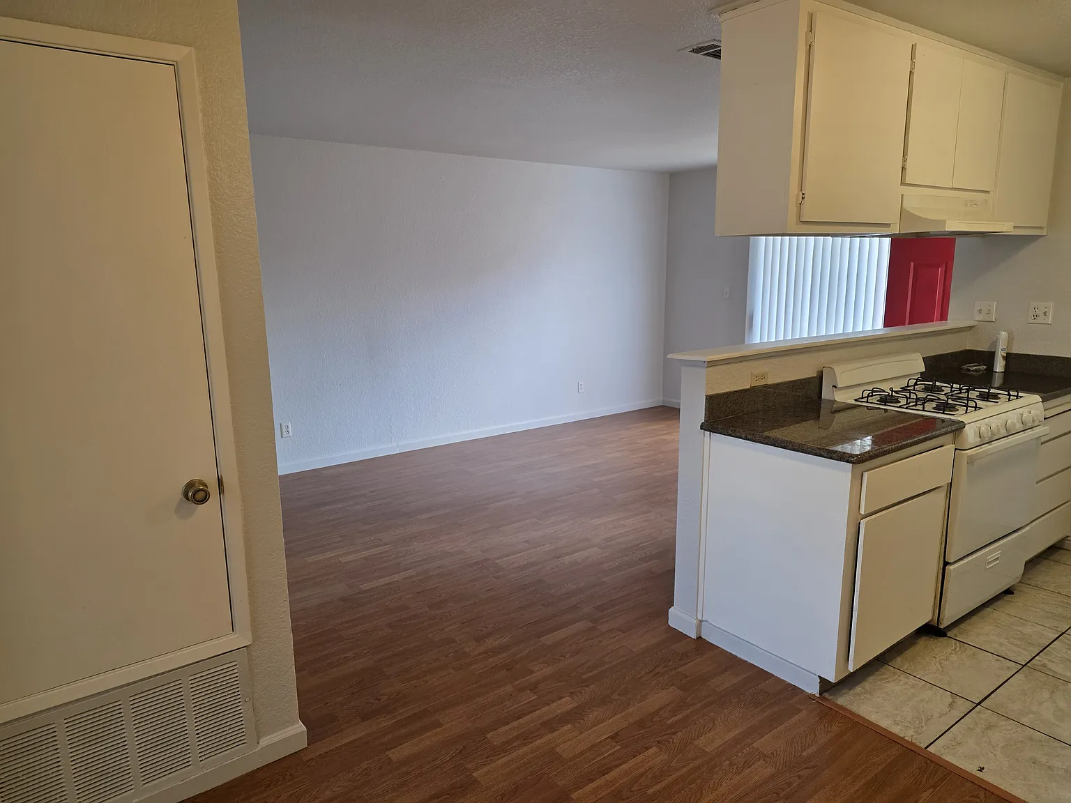 1 bed, $1,295 — Photo 2