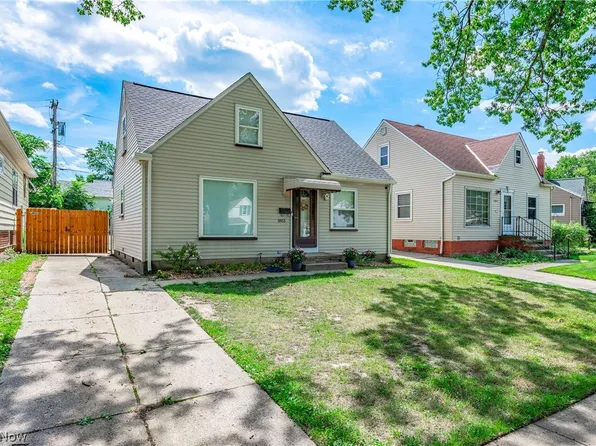 3883 Brookside Blvd, Cleveland, OH 44111