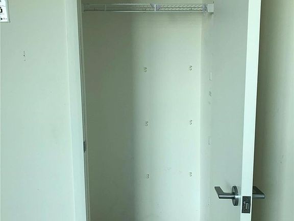 5th image of 219 Fort York Blvd #2107