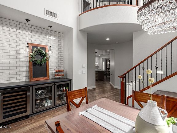 5th image of 1629 W BIG OAK Street