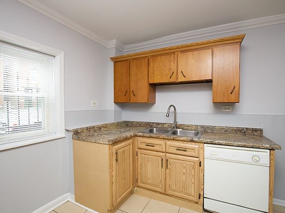2nd image of 2609 W Thomas St #E02p