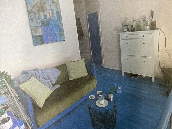 Foyer/Sitting Room