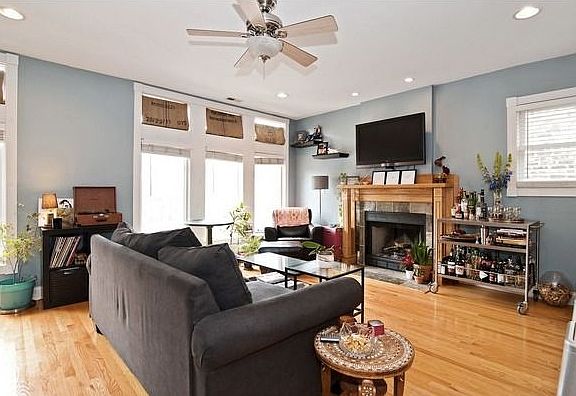 2nd image of 1319 N Wicker Park Ave #3