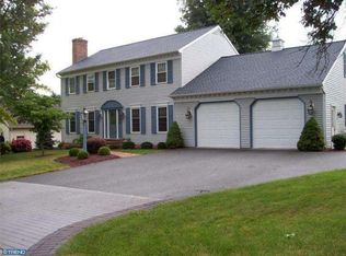 110 Sandstone Dr, Willow Street, PA 17584