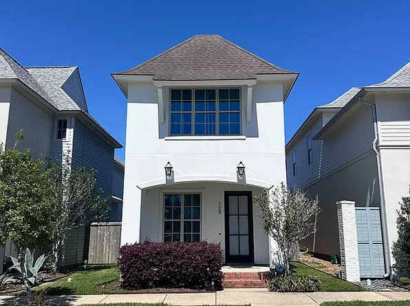 124 Gaunt Ln, Youngsville, LA 70592