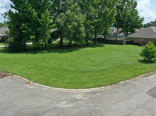 7 & 9 Amyden Ct, Laurel, MS 39443