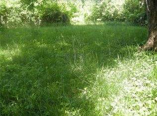 5326 Coal River Rd, Tornado, WV 25202