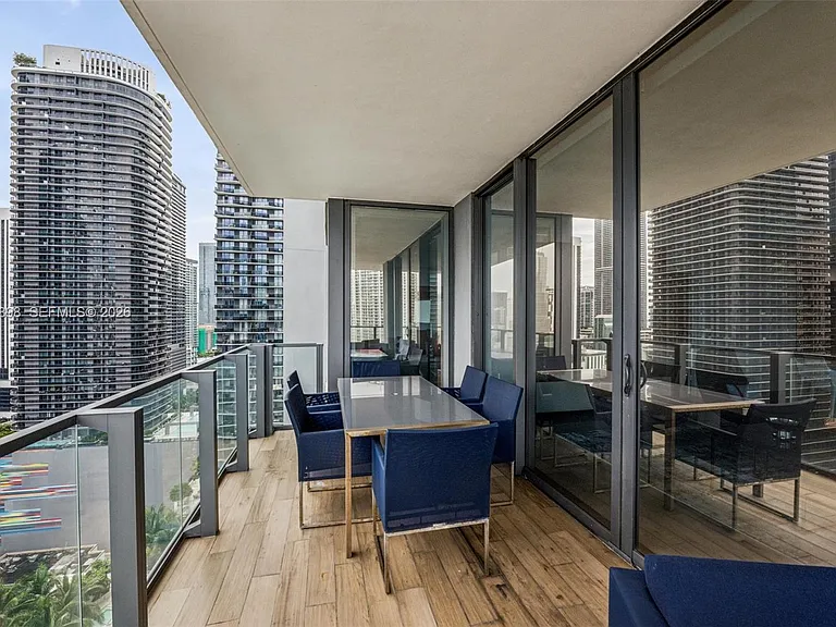88 SW 7th St #2111 — Photo 27