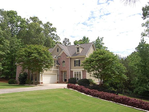 2nd image of 5795 Larch Ln