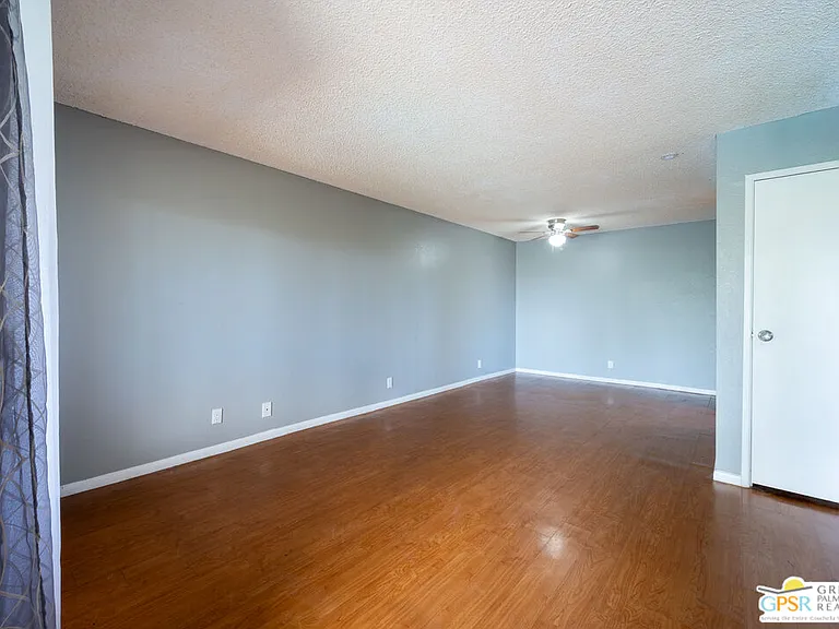 550 N Villa Ct #214 — Photo 7