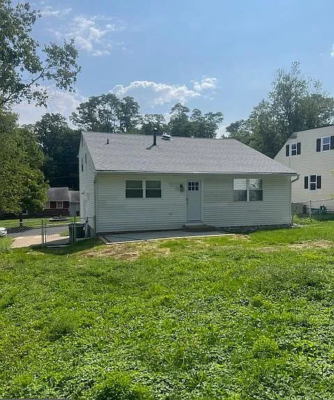 106 Carolina Ave — Photo 17