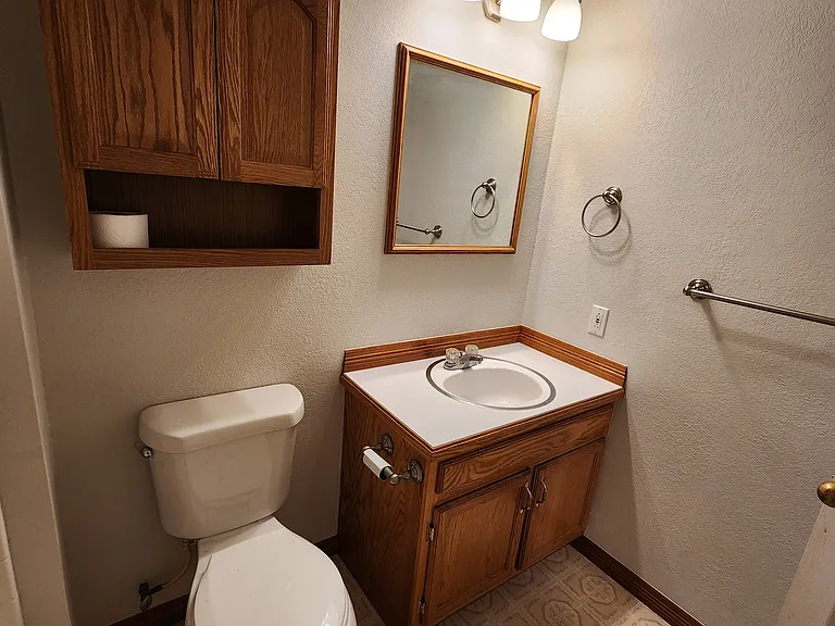 284 Diamond Dr #B — Photo 7