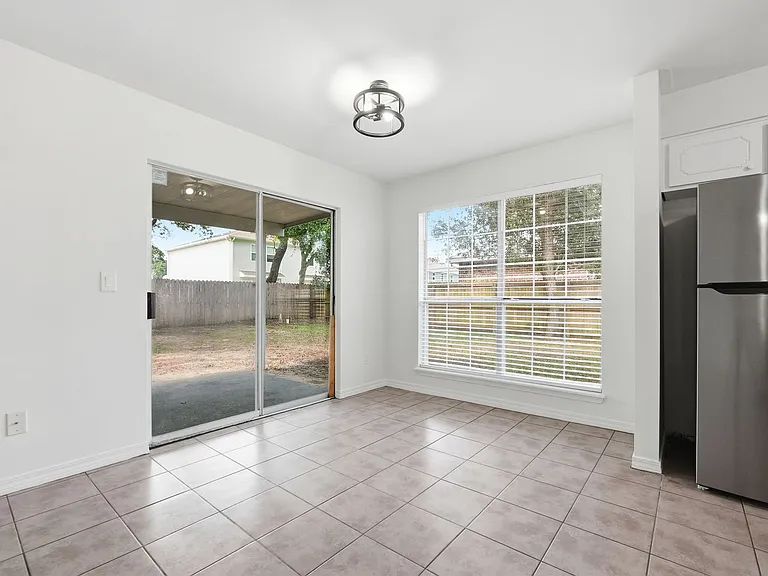 403B Yancey St — Photo 11