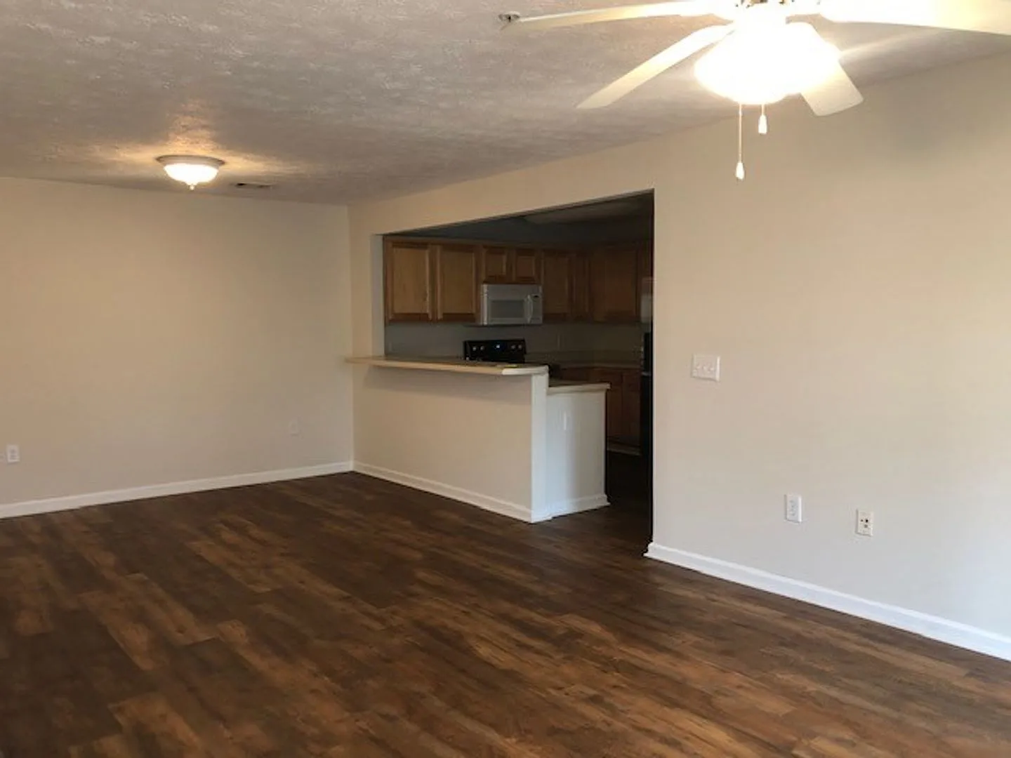 Southern Edge Condo - Close to Campus — Photo 2
