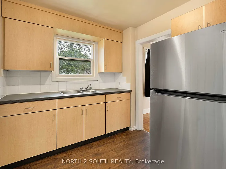 1604 Bruce Ave — Photo 12