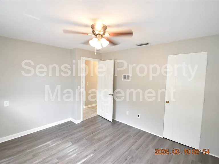 3273 Harbor Lake Dr — Photo 25