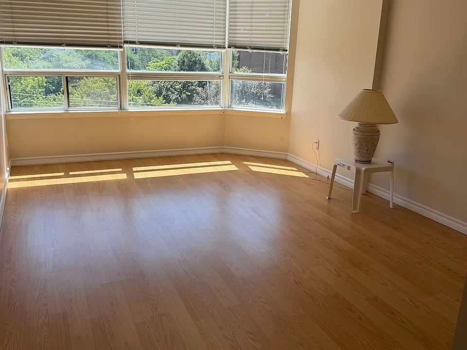 1101 Steeles Ave W #707