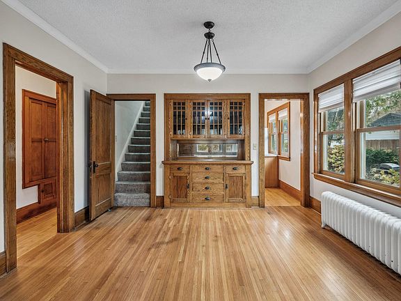 4th image of 1087 Wakefield Ave