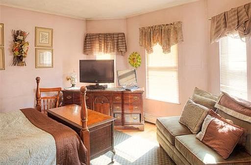 3rd image of 156 Park St #1