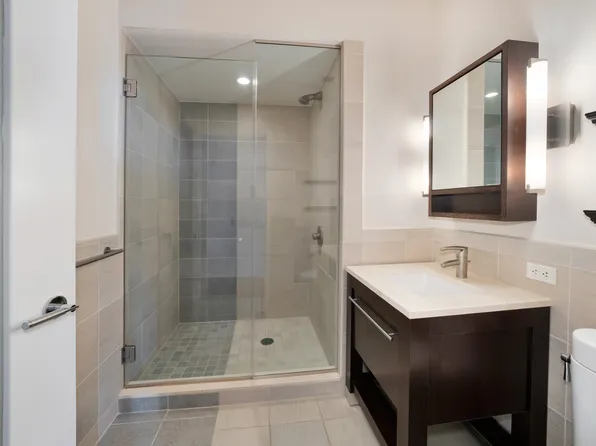 101 West 24th Street image 11 of 18