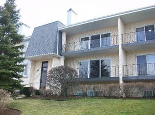 7911 W 157th St APT 1W, Orland Park, IL