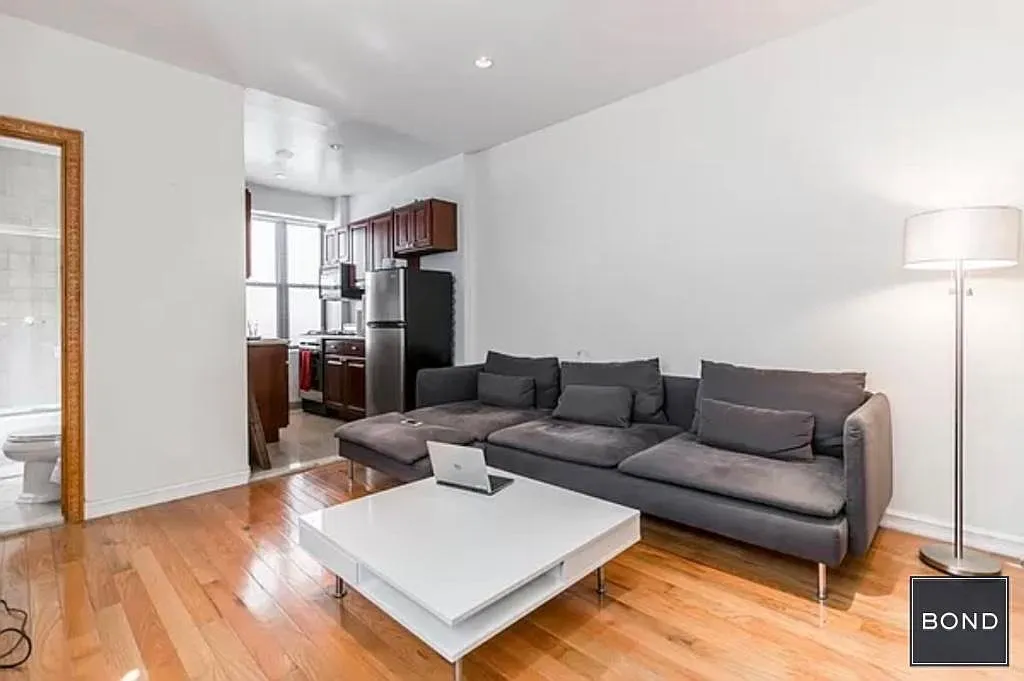 167 East 33rd Street — Photo 3
