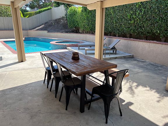 2nd image of 25132 Tasman Rd