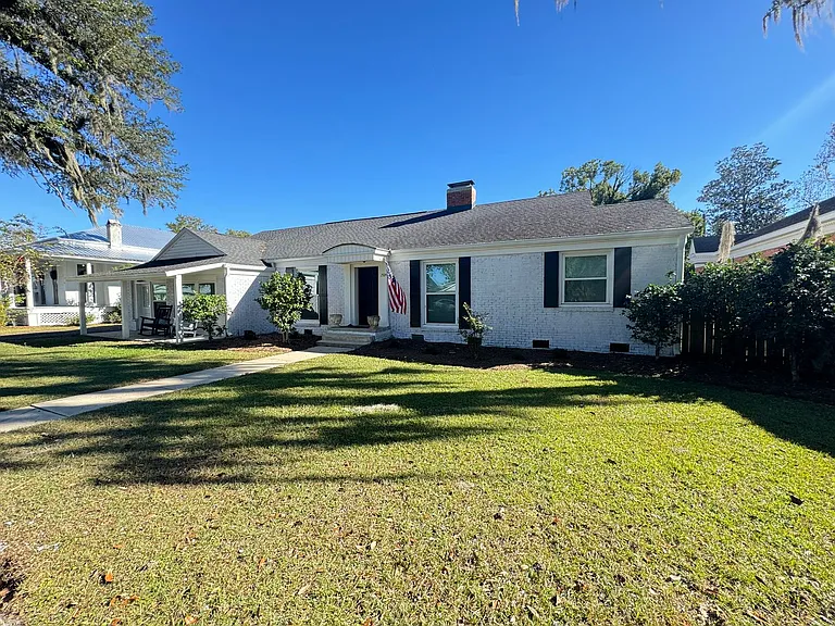 2924 Jefferson St — Photo 4