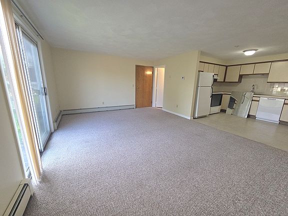 5th image of 6 May St APT 5