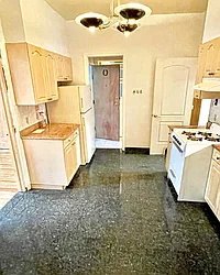 Rented by Amorelli Realty