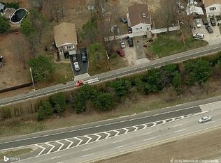 709 Expressway Dr N, Medford, NY 11763