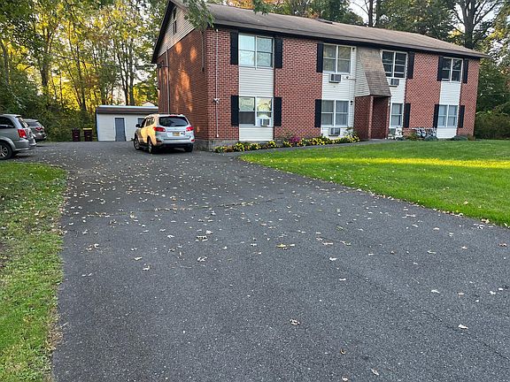 2nd image of 34 Whitney Pl #4