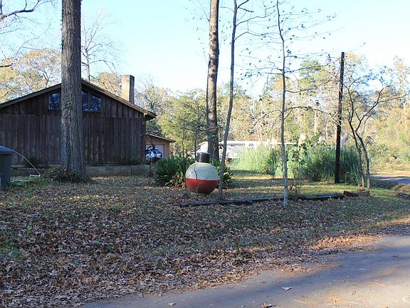 3rd image of 407 Mulberry Ln
