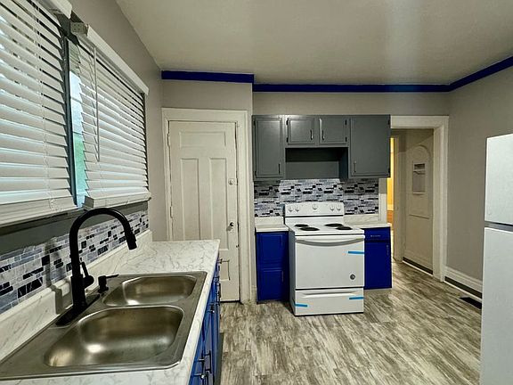 4th image of 125 Cedarwood Ter