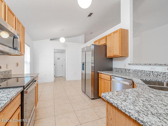 4th image of 3363 Chica Cir