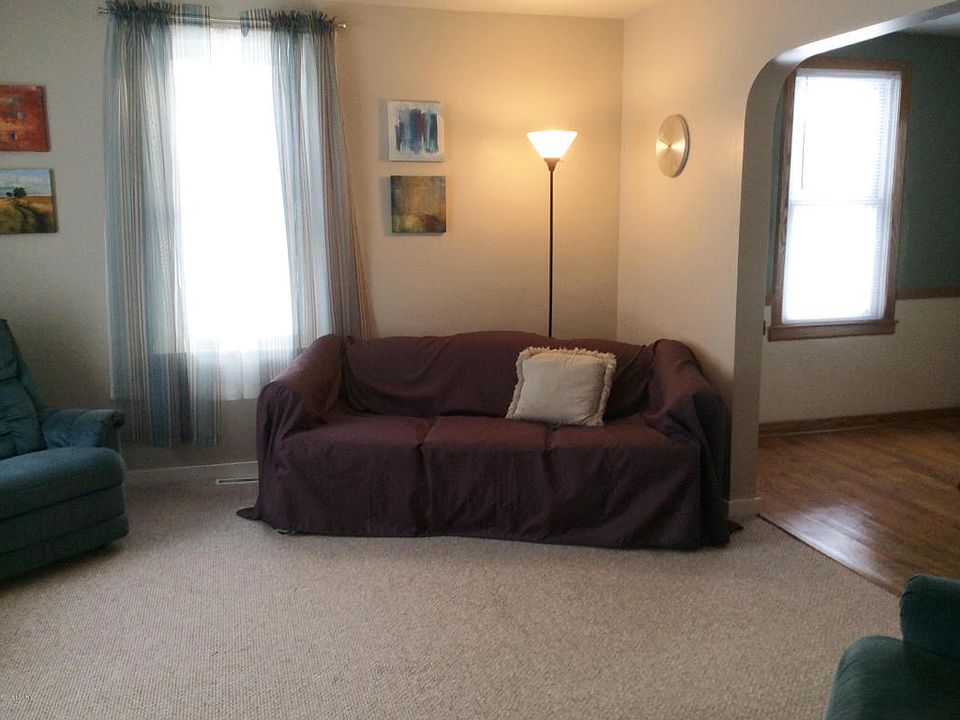 1st image of 2333 Camden Ave SW