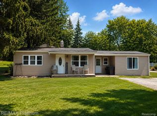 6082 Thomas St, Davison, MI 48423