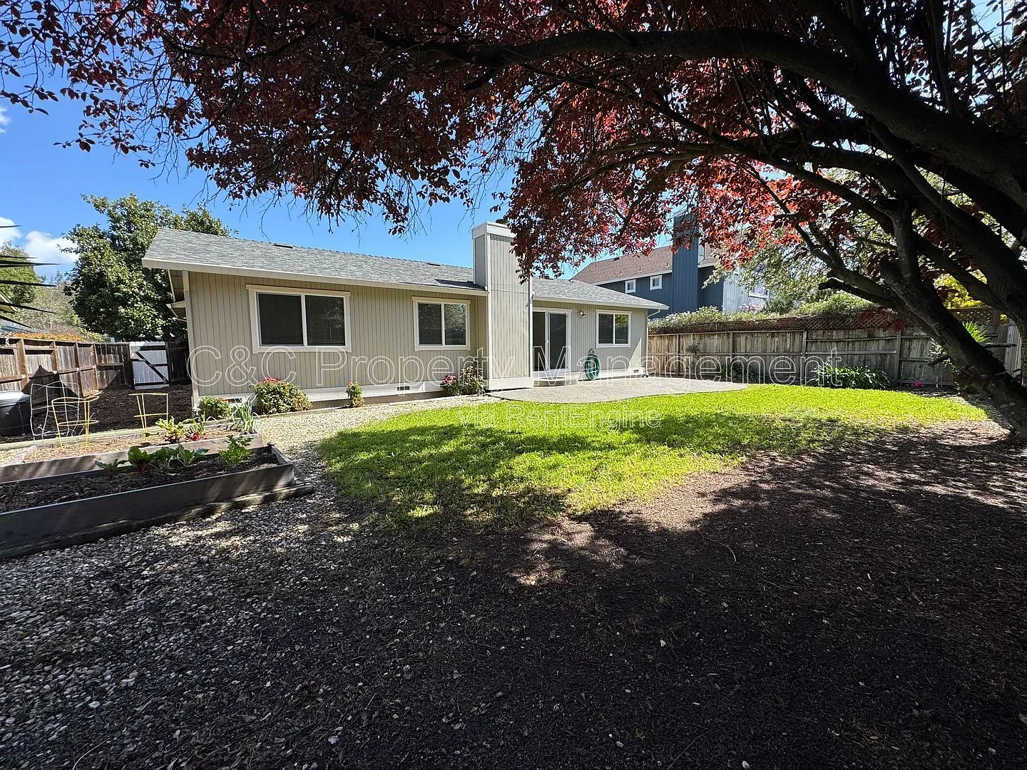 3 bed, 2.0 bath, 1409 sqft, $3,600 — Photo 2