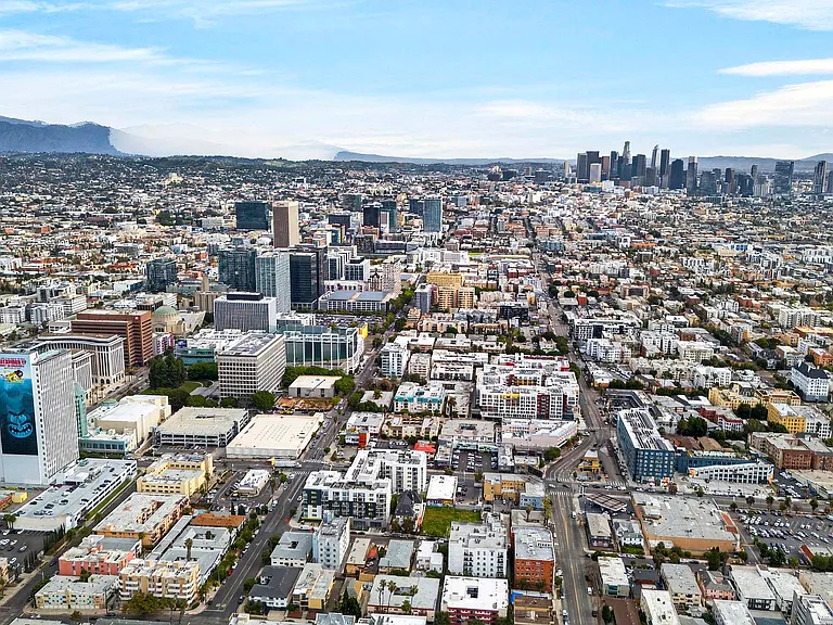 3810 Wilshire Blvd #1405 — Photo 46