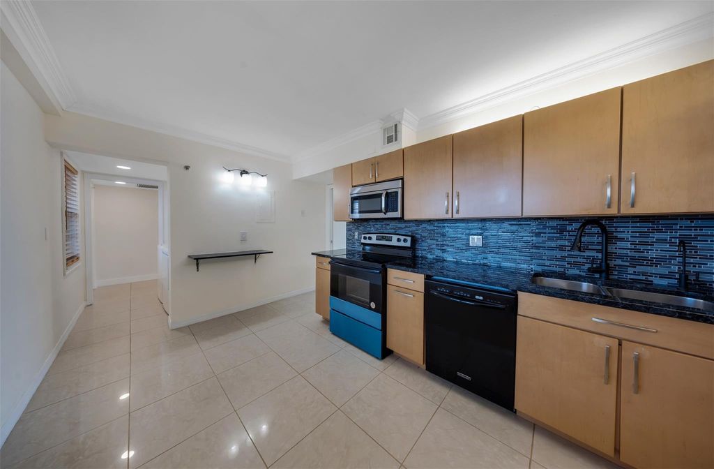 625 Oaks Dr APT 802, photo 8