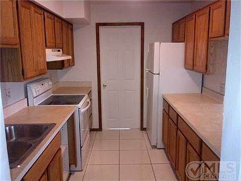 4th image of 6113 Royal Palm Blvd