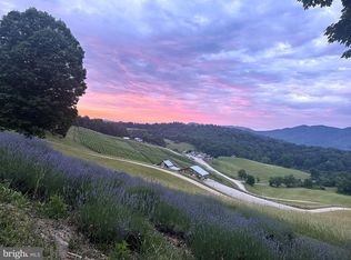 3899 Eakin Farm Rd, Blacksburg, VA 24060