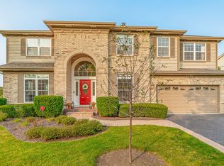 1095 Kasting Ln, Mundelein, IL