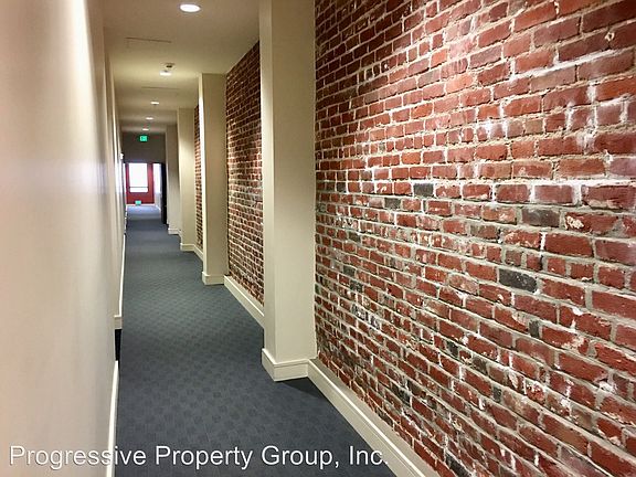 4th image of 310 Townsend St APT 210