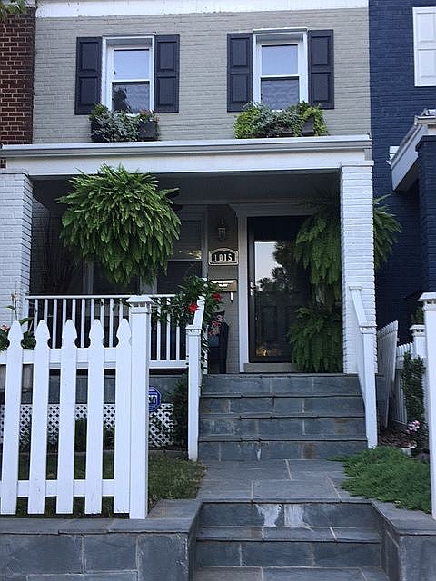 1st image of 1015 15th St SE