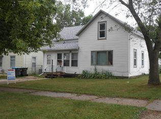 1354 S 27th St, Fort Dodge, IA 50501