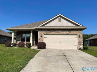 135 Clydesdale Ln, Harvest, AL 35749